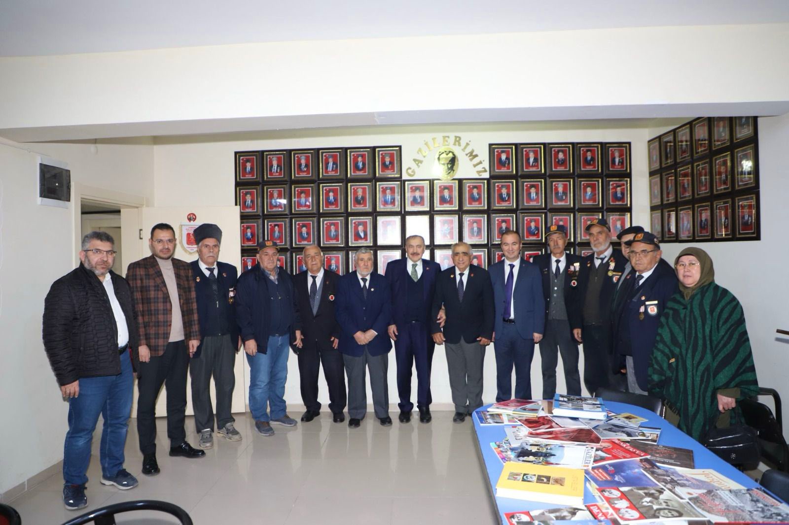 Eski Bakan Eroğlu Şehit Aileleri ve Gazilere Önem Veriyor