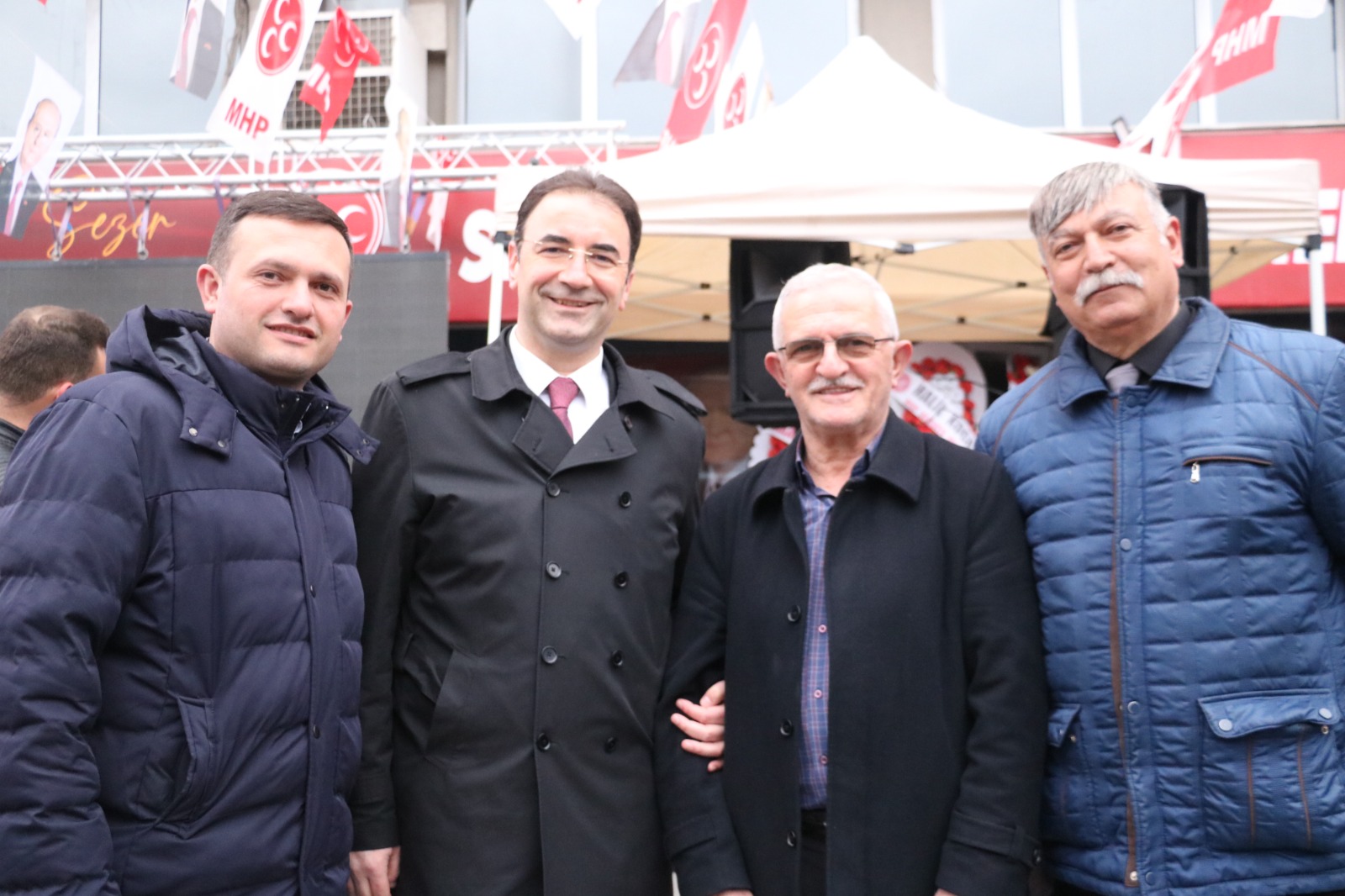 ÜÇ HİLALLİ BAYRAĞI KARAHİSAR KALESİNDEN DALGALANDIRACAĞIZ