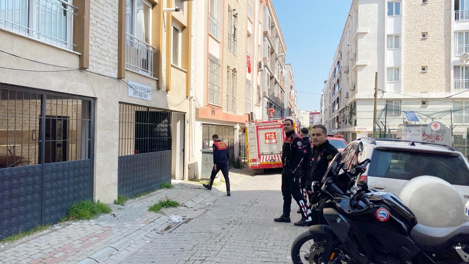 Öldü Sandılar, Şehir Dışında Çıktı