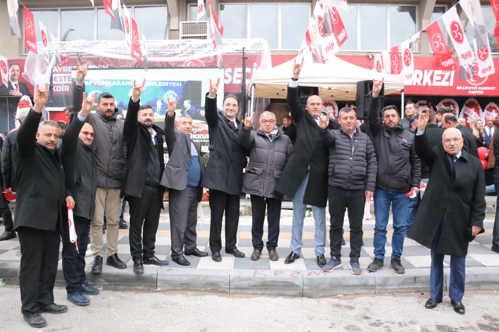 "MİLLİ HASSASİYETLERDE BULUŞMA NOKTAMIZ MHP ÇATISIDIR"
