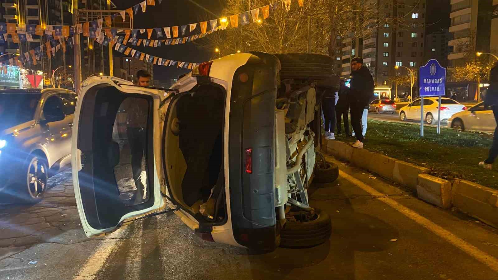 FRENİ TUTMAYINCA EL FRENİNİ KULLANDI