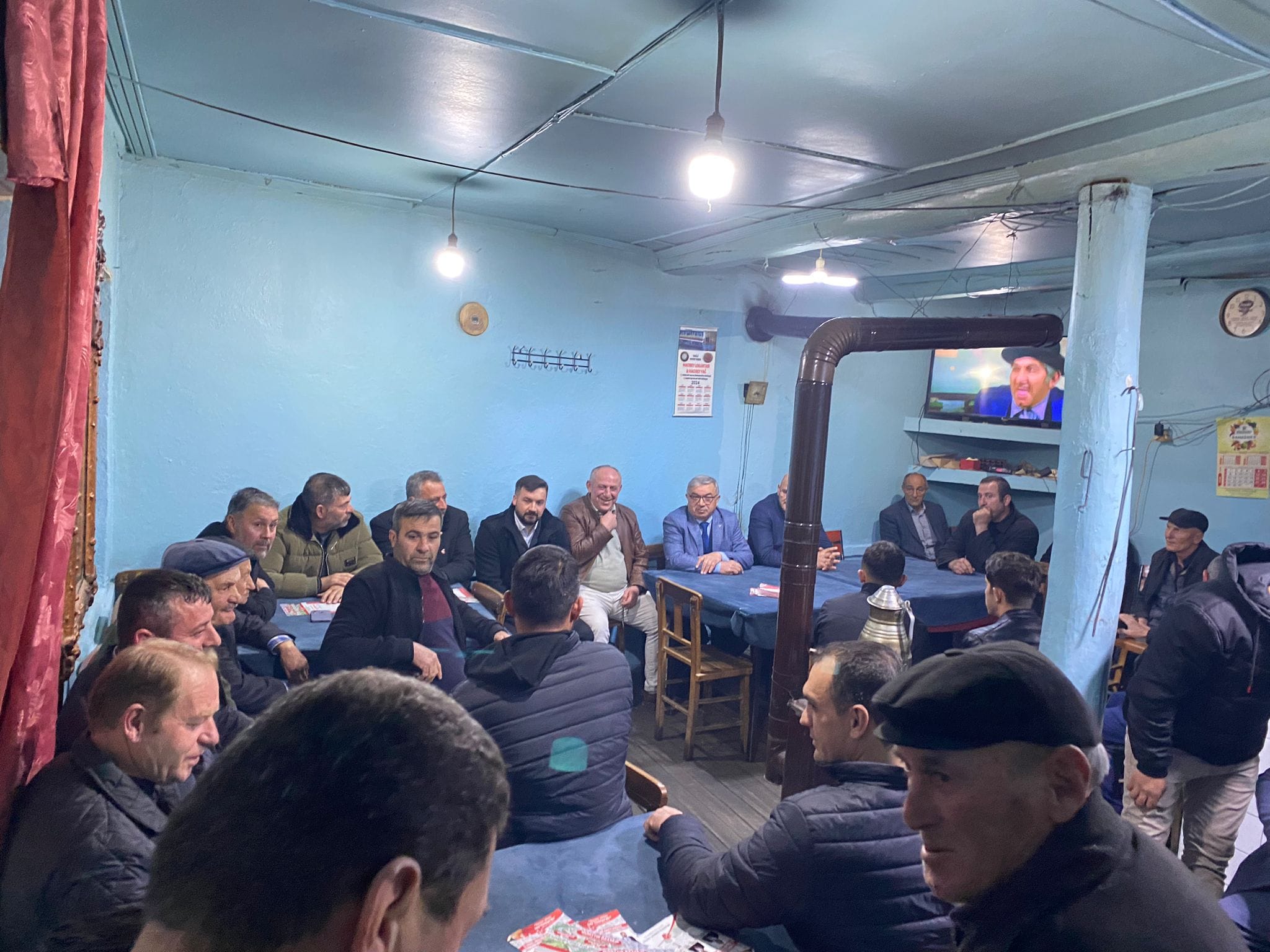 MHP'li Özaşkın Çakırözü'nde Coşkuyla Karşılandı