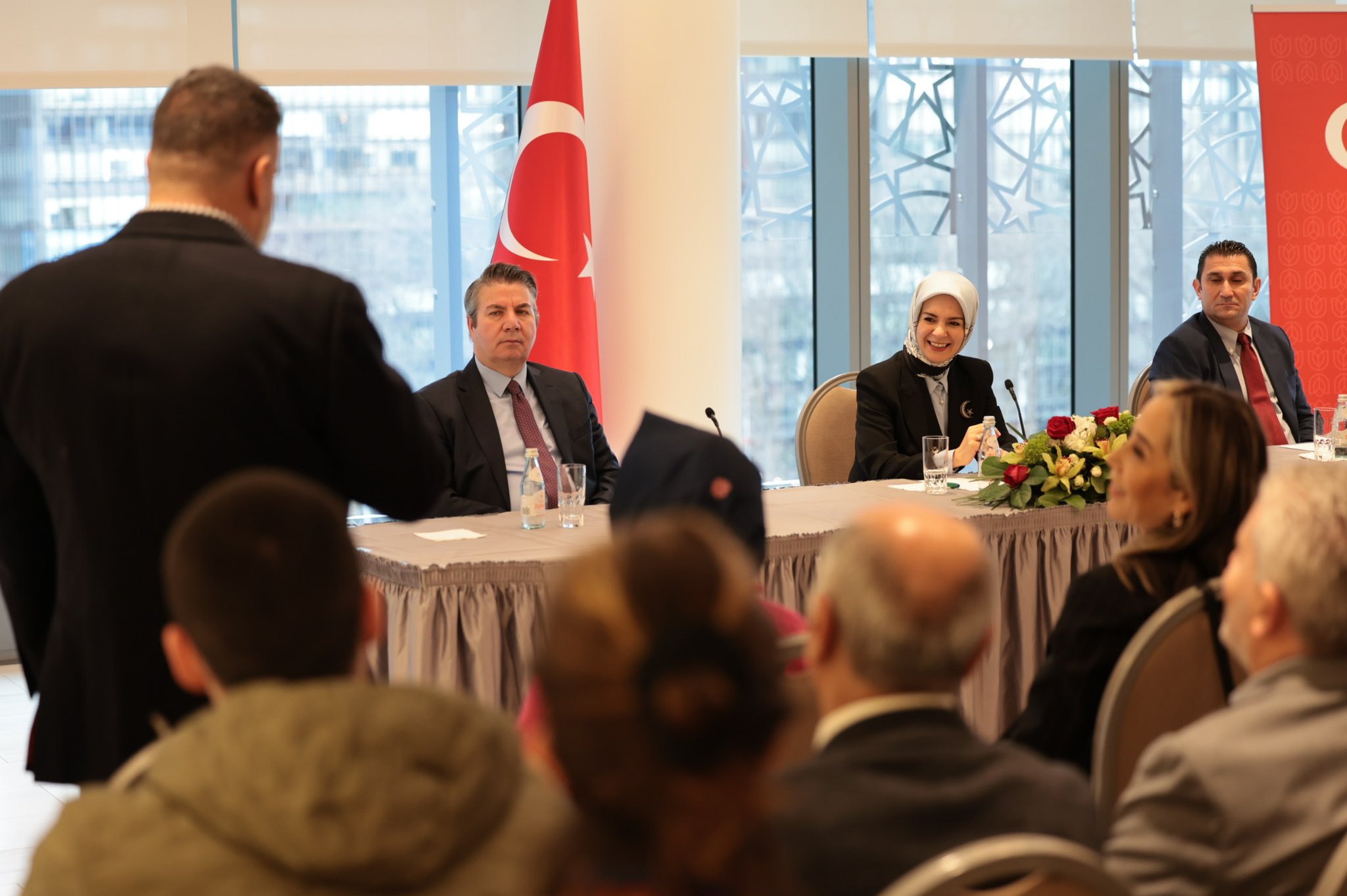 BAKAN GÖKTAŞ NEWYORK'TA GURBETÇİLERLE BULUŞTU