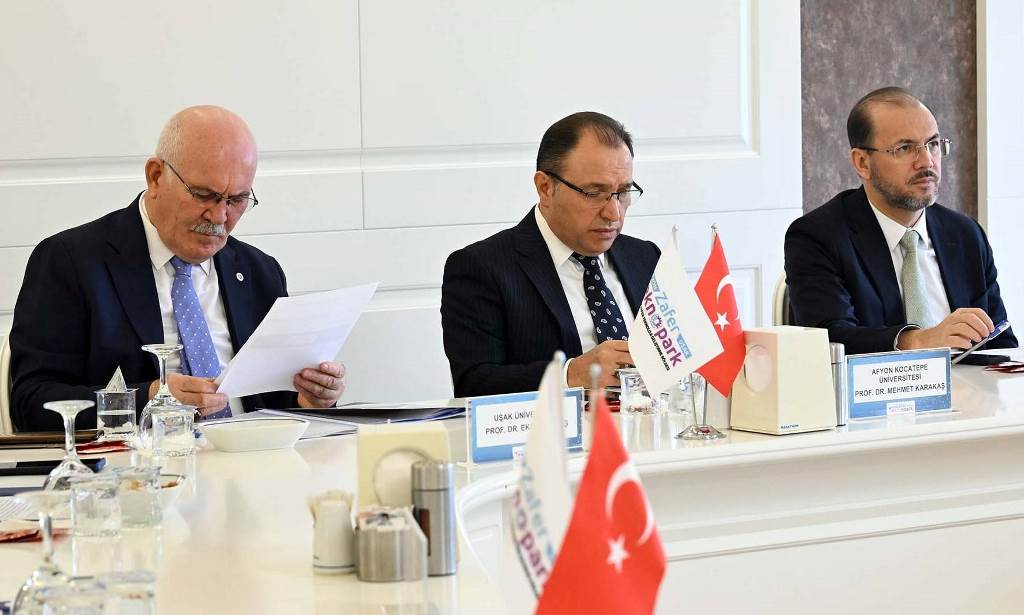 ZAFER TEKNOLOJİ GELİŞTİRME BÖLGESİ YÖNETİM KURULU TOPLANTISI YAPILDI