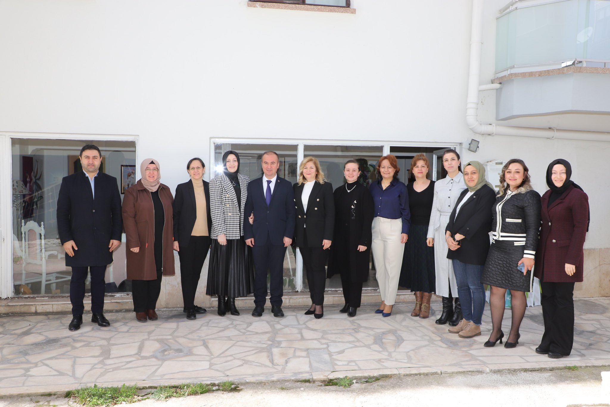 AK Partili Uluçay'ın Destekçisi Eşi Leyla Hanım