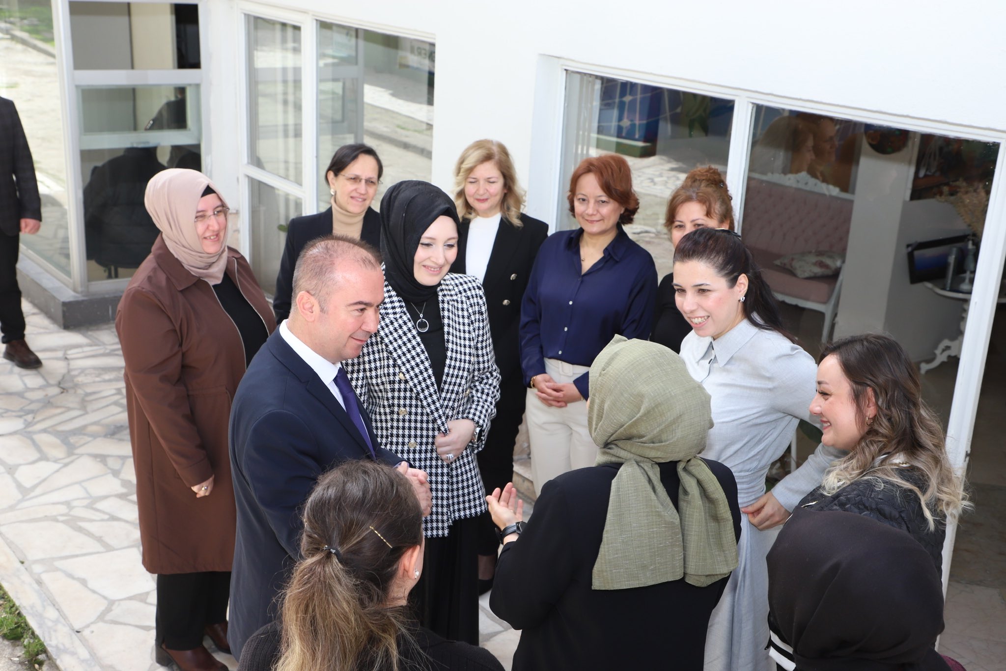 AK Partili Uluçay'ın Destekçisi Eşi Leyla Hanım
