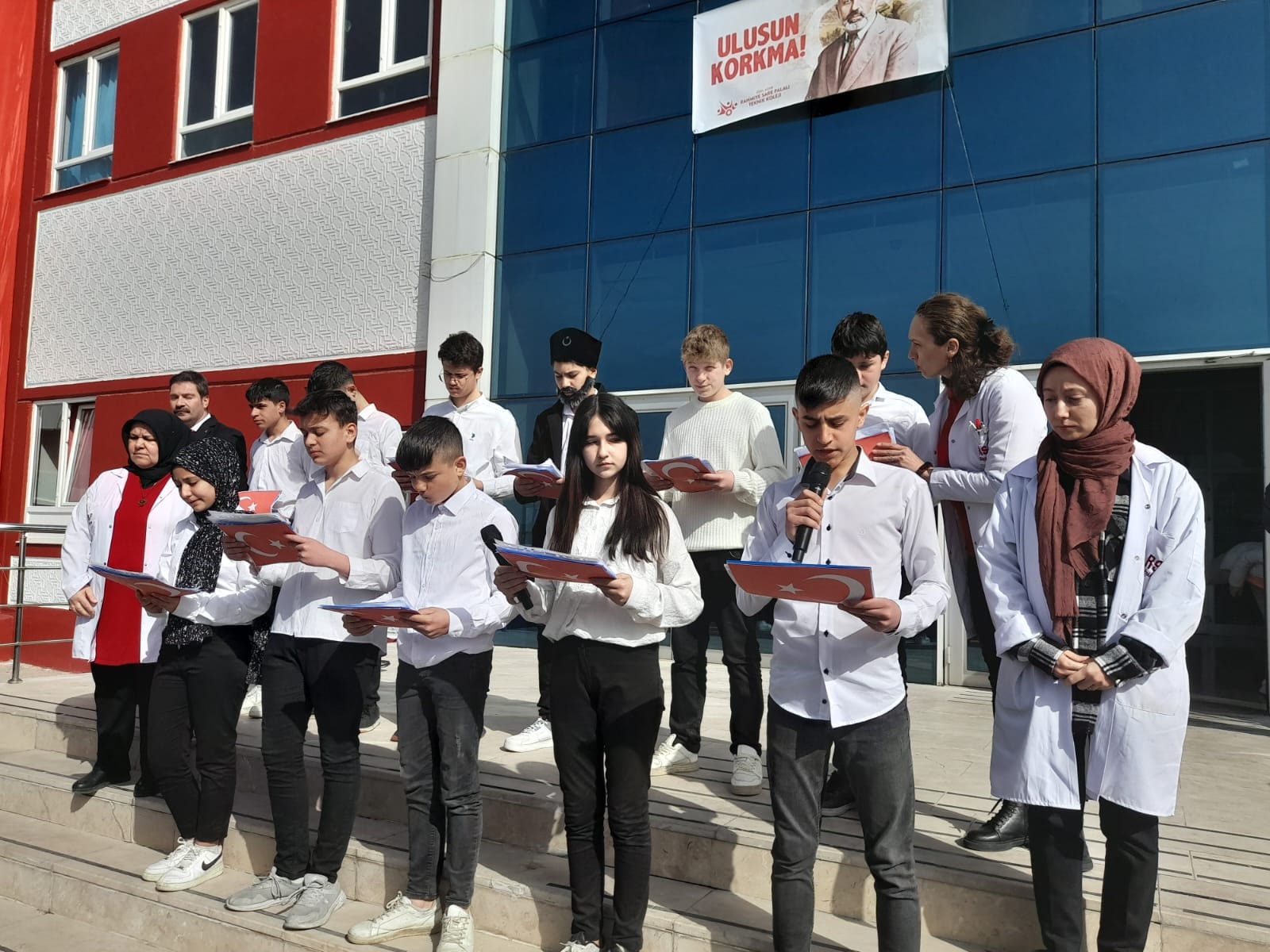 RSP KOLEJİ MİLLİ ŞAİRİ UNUTMADI