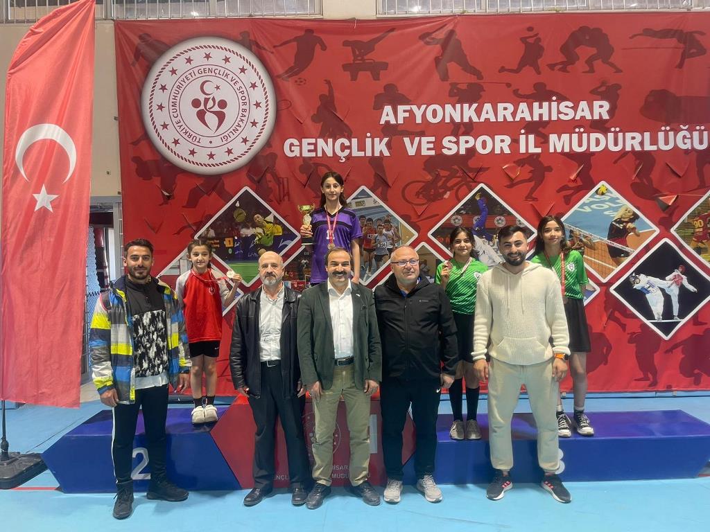 YEŞİLAY HAFTASI MASA TENİSİ GENÇLER İL BİRİNCİLİĞİ TAMAMLANDI