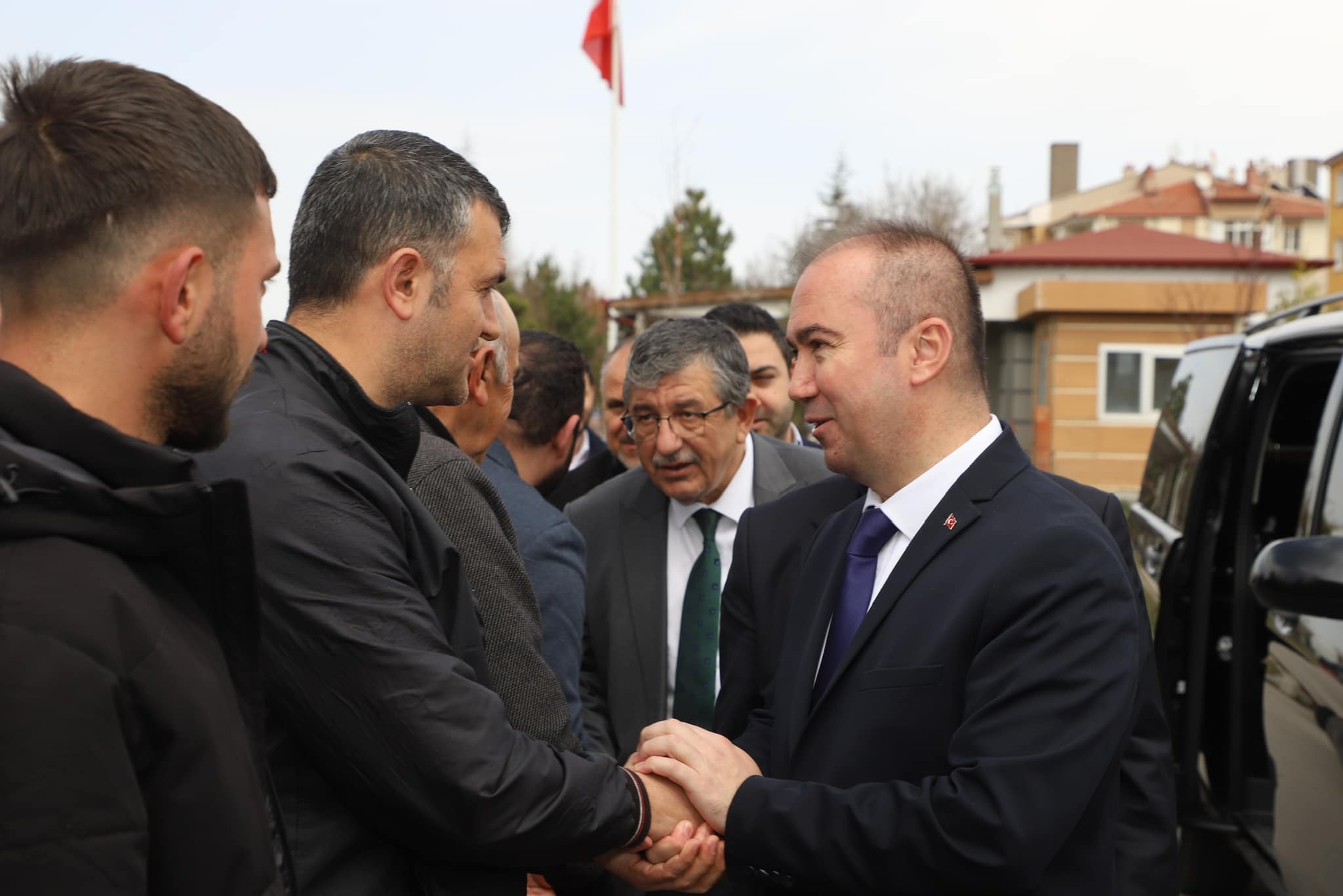 ULUÇAY MİNİBÜSÇÜ ESNAFINI ZİYARET ETTİ