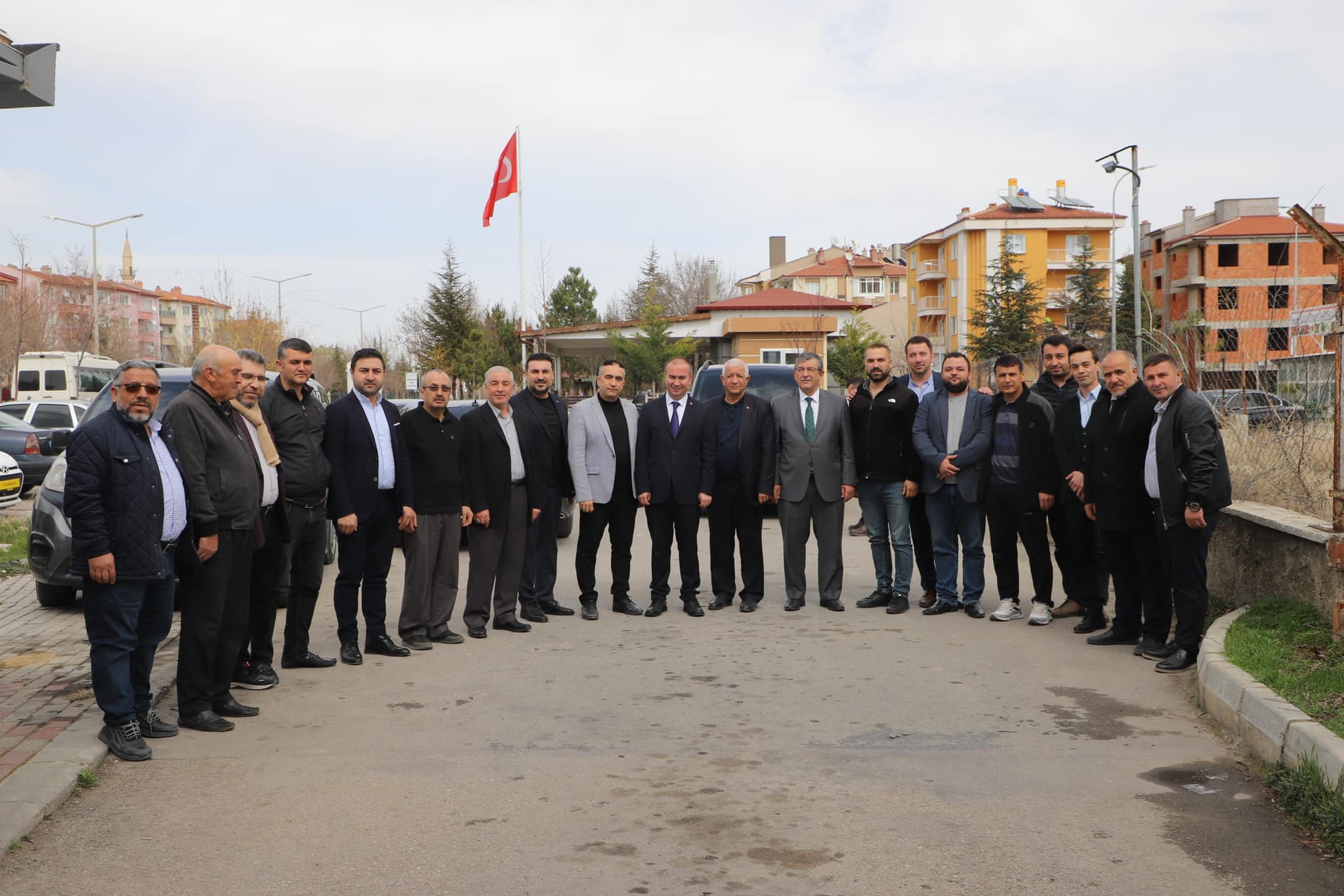 ULUÇAY MİNİBÜSÇÜ ESNAFINI ZİYARET ETTİ