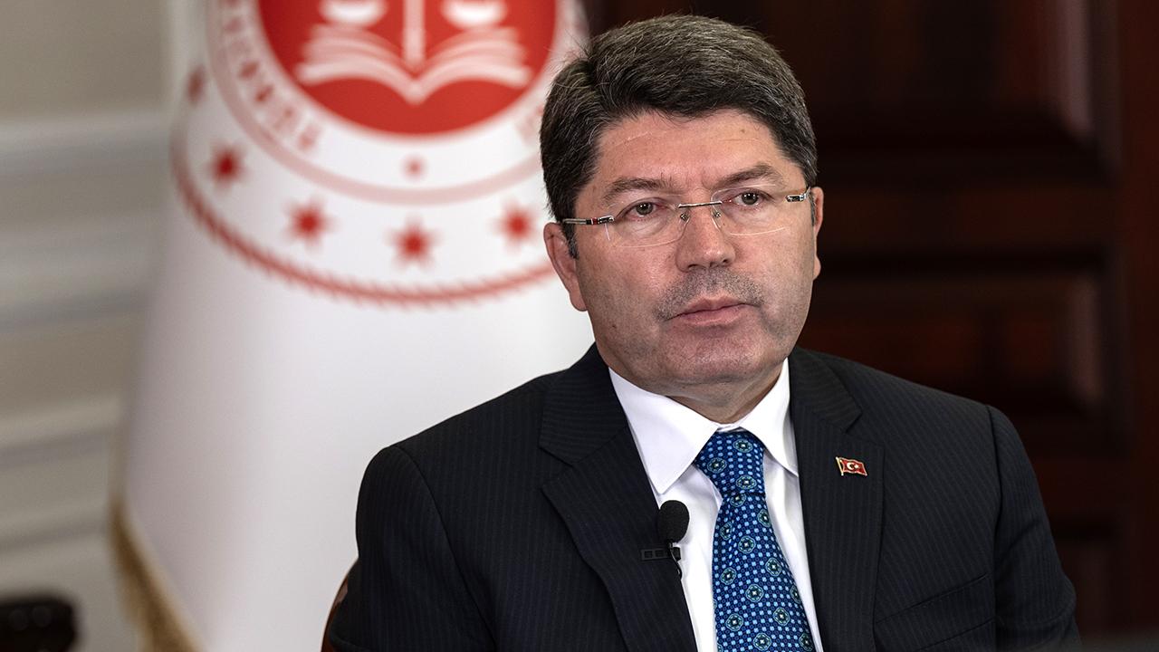 Bakan Tunç: Seçimler yenilenirse Erdoğan bir kez daha aday olabilir