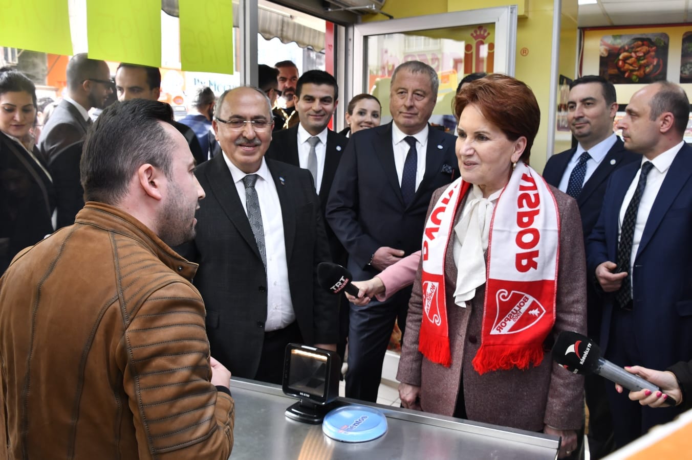 OLGUN BOLU ZİYARETİNDE AKŞENER'İ YALNIZ BIRAKMADI