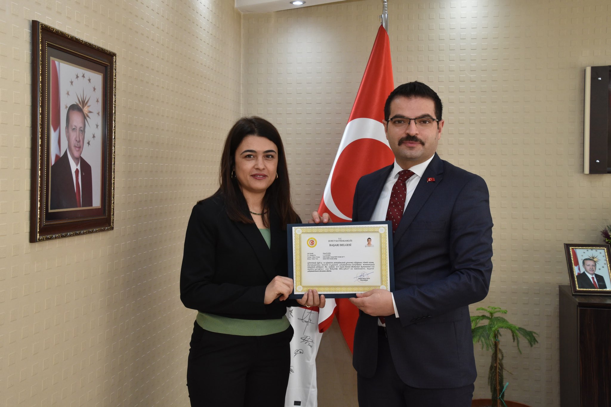 Şuhut'ta Başarılı Müdürler Ödüllendirildi