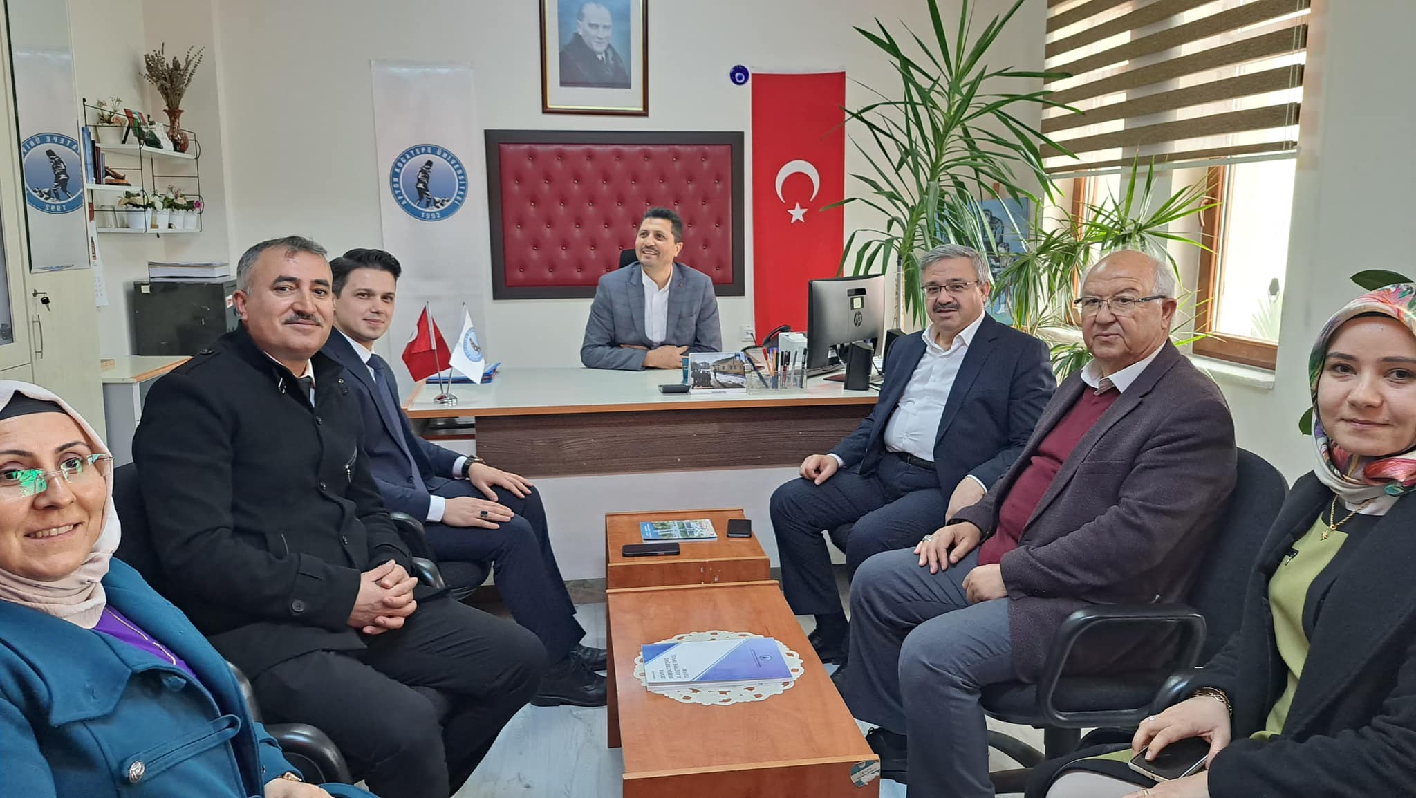 Afyon Kocatepe Üniversitesi Dazkırı Meslek Yüksek Okulunu ziyaret etti.