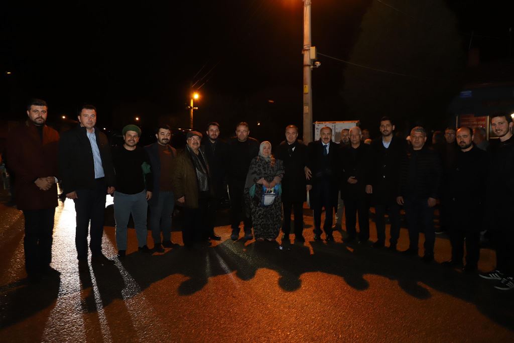 "PROJE ÜRETEMEYENLER ŞEHRİ YÖNETMEYE TALİP OLUYORLAR"