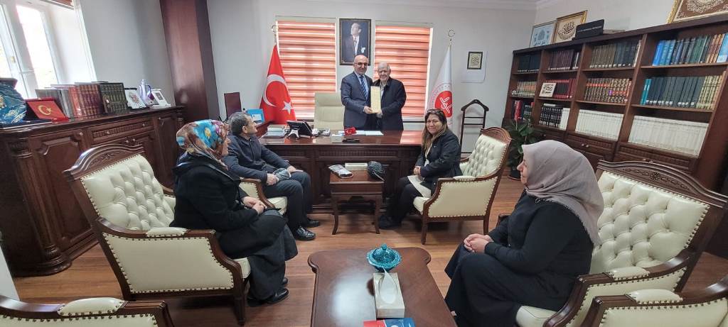 SEVGİ BAĞI DERNEĞİ İL MÜFTÜSÜNÜ ZİYARET ETTİ