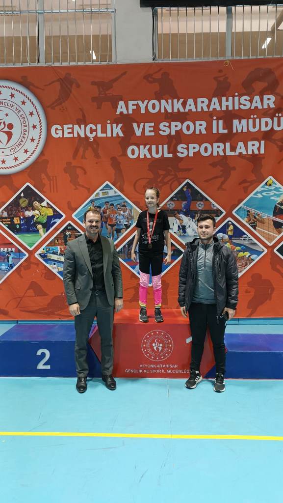 ÖZEL SPORCULAR MASA TENİSİ MÜSABAKALARI TAMAMLANDI