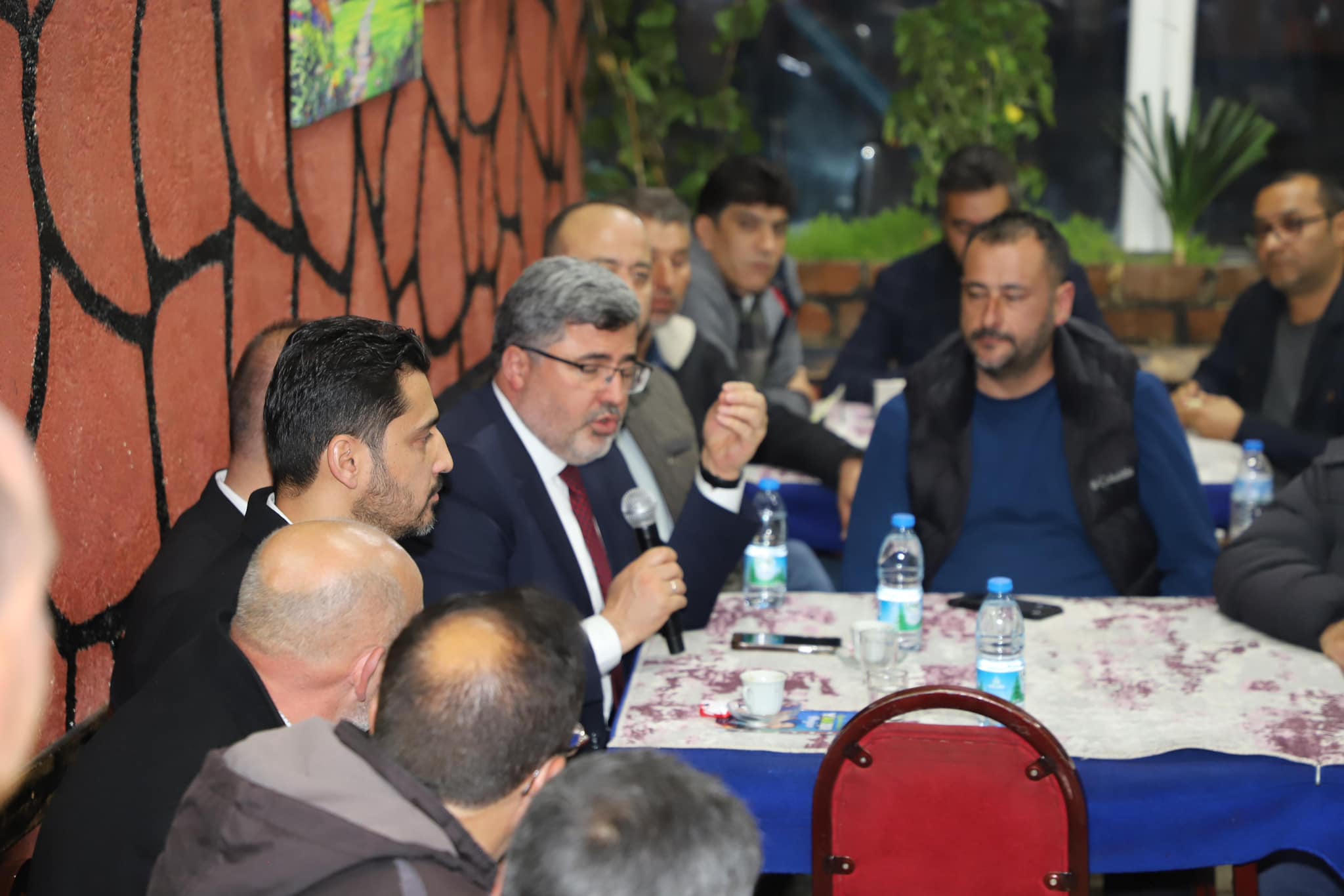 Uluçay, Sahipata Mahallesi'nde Vatandaşlarla Buluştu