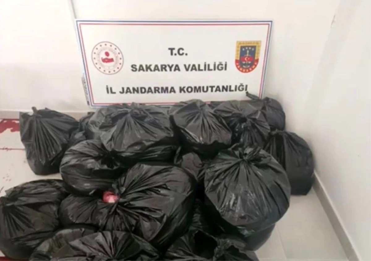 Sucuk Yapıp Piyasaya Süreceklerdi Jandarma Kıskıvrak Yakaladı