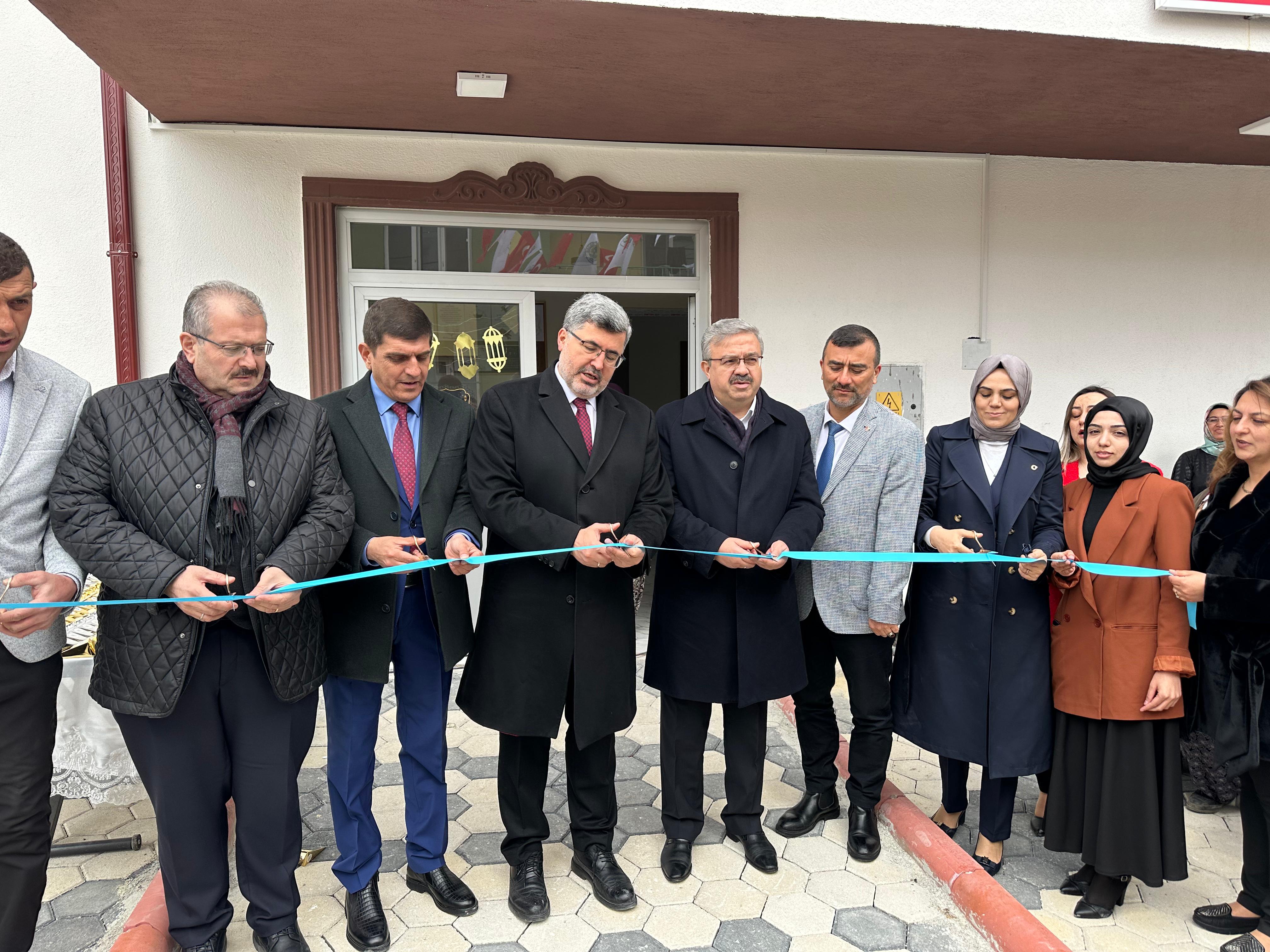 " 59 seçim bölgesinde milletimizin hizmetine talibiz."