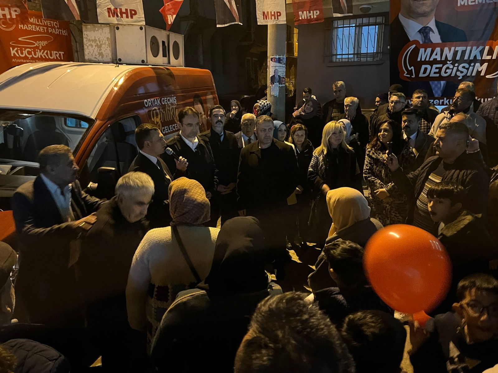 "KENTSEL DÖNÜŞÜMDE KONUT SAYISI ARTTIRILACAK"