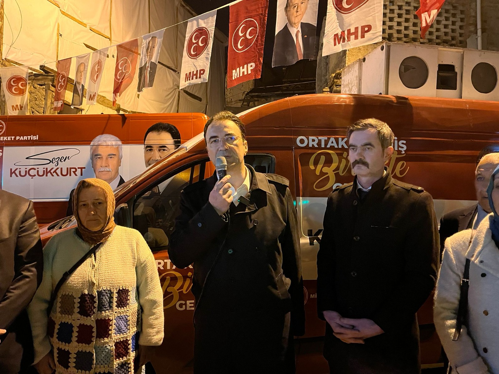 "KENTSEL DÖNÜŞÜMDE KONUT SAYISI ARTTIRILACAK"