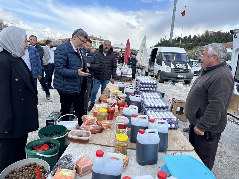 KILIÇARSLAN ÖZKAYA İLE PAZARA ÇIKTI