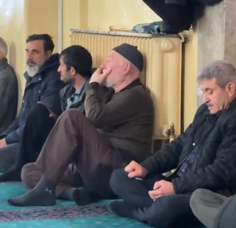 AFYONKARAHİSAR'DA RAMAZANIN İLK CUMA NAMAZI KILINDI