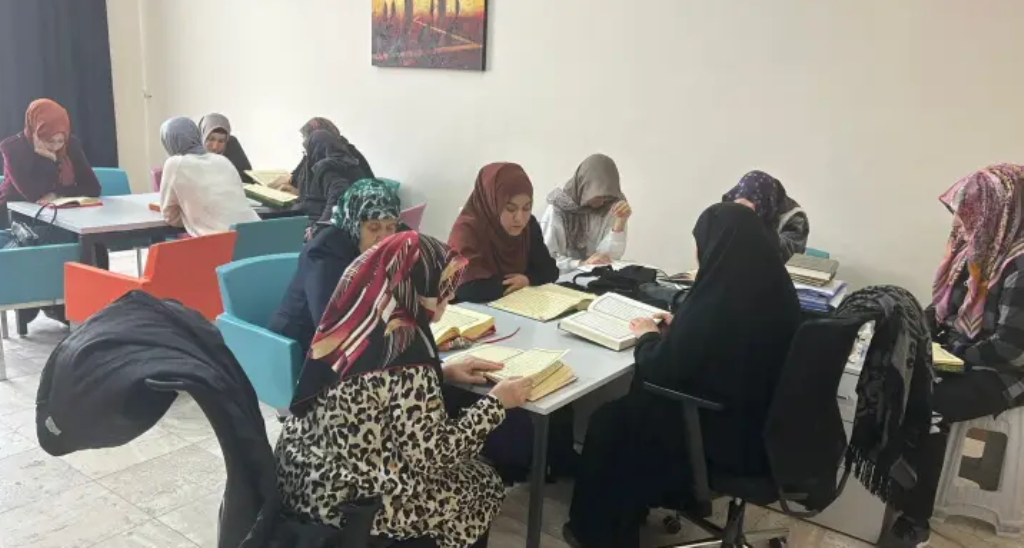 EMİRDAĞ'DA KADINLARA ÖZEL MUKABELE PROGRAMI