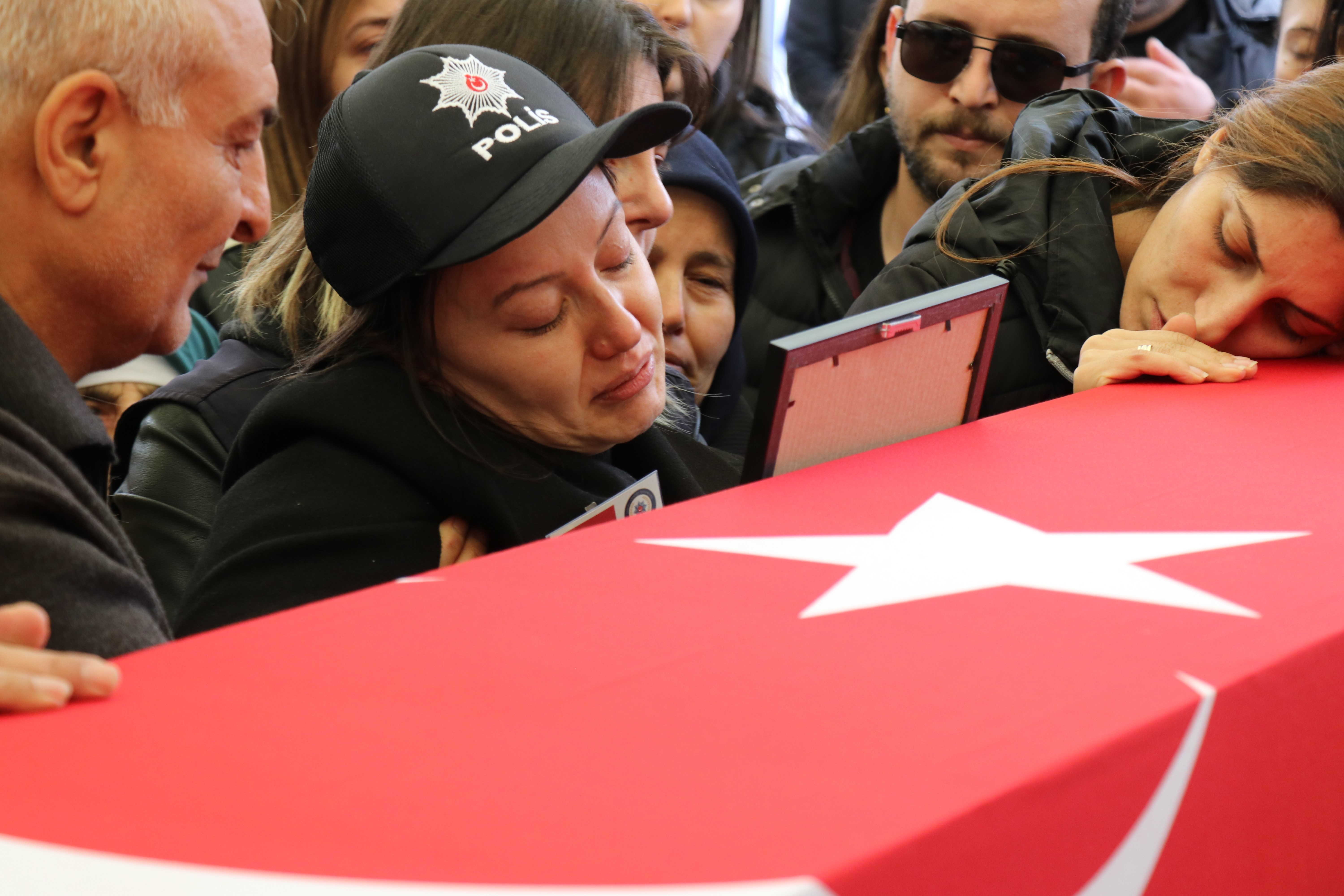 Doğum Gününde Şehit Düşen Polis Memuru Son Yolculuğuna Uğurlandı