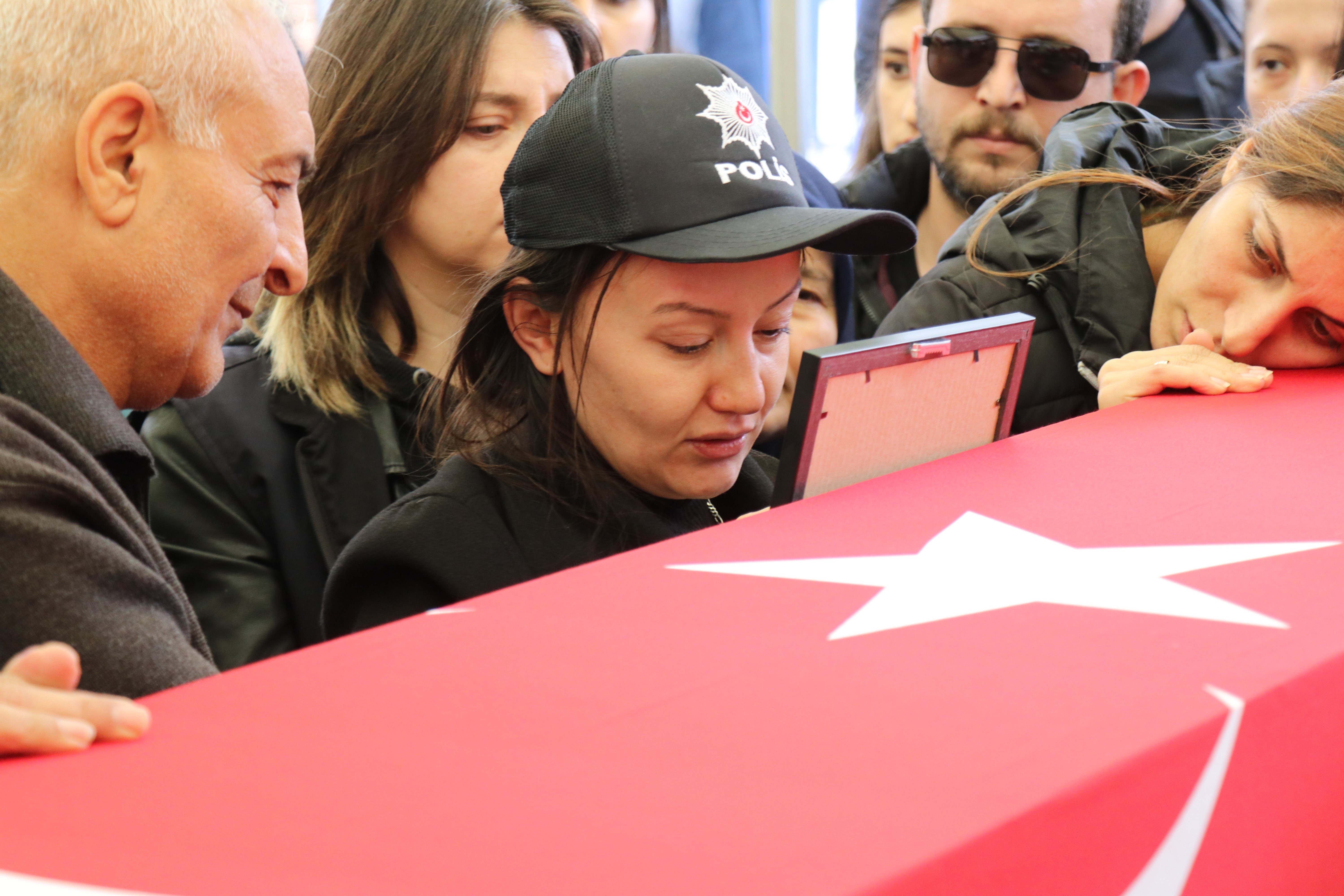 Doğum Gününde Şehit Düşen Polis Memuru Son Yolculuğuna Uğurlandı