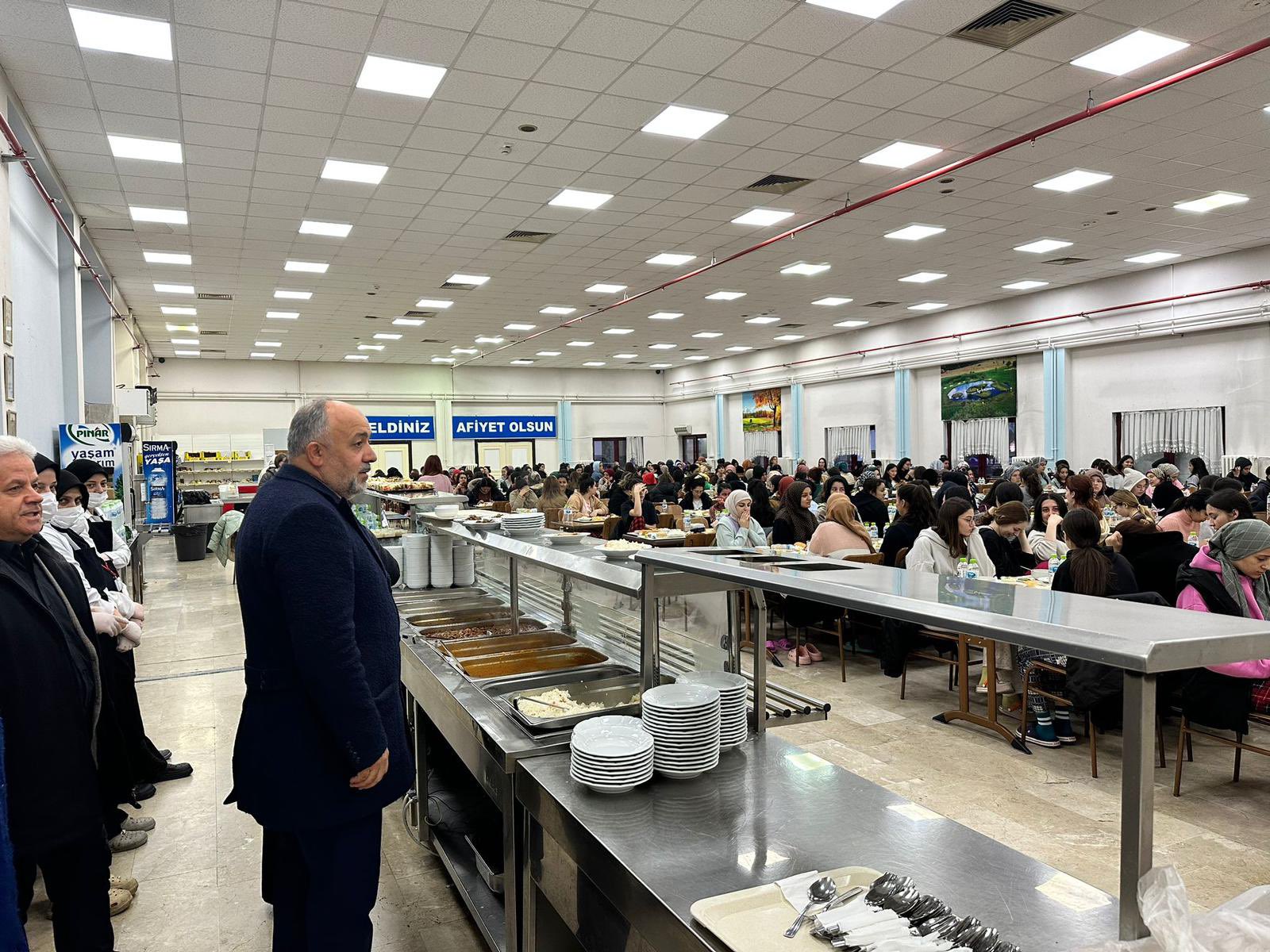 Ramazan'ın Maneviyatı Dolu Dolu Yaşatılıyor