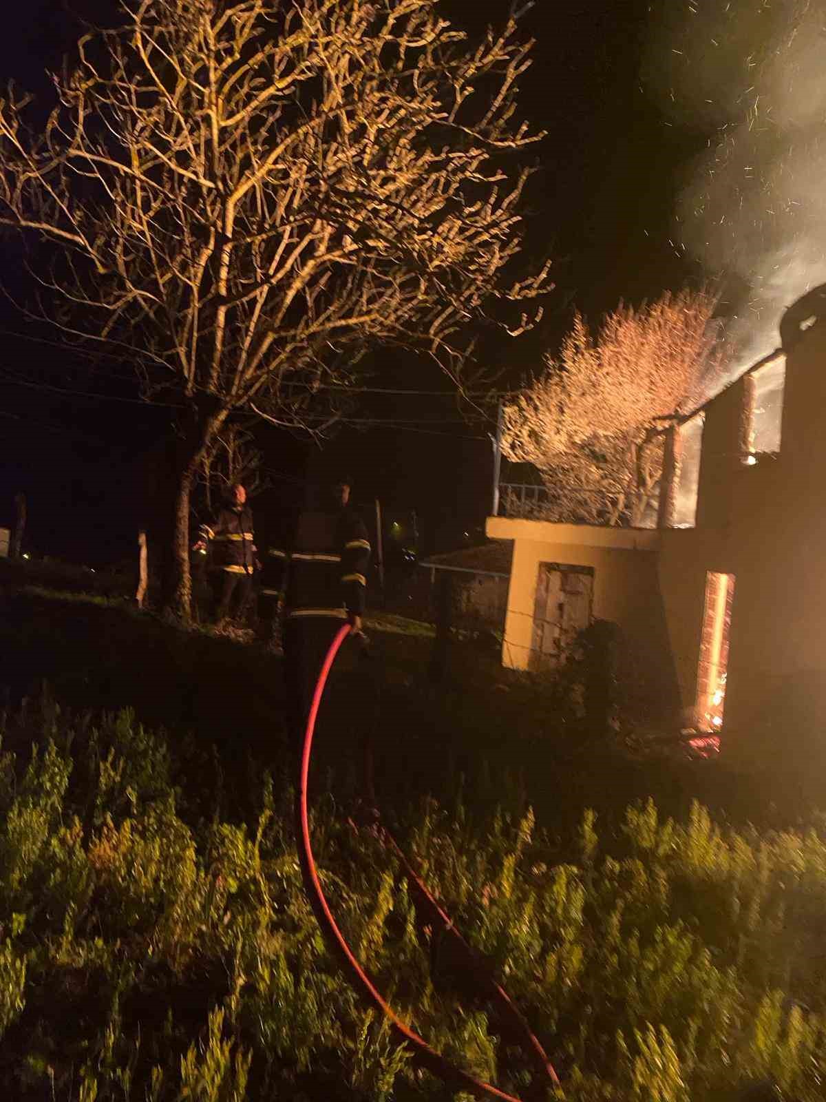 ŞEHİT EVİNE BİR KEZ DAHA ATEŞ DÜŞTÜ
