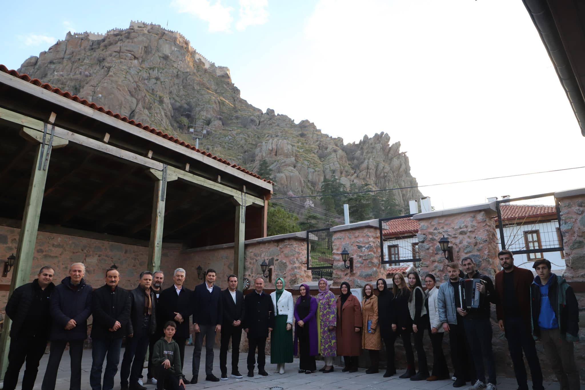 ULUÇAY’DAN  KAFKAS DERNEĞİ’NE ZİYARET
