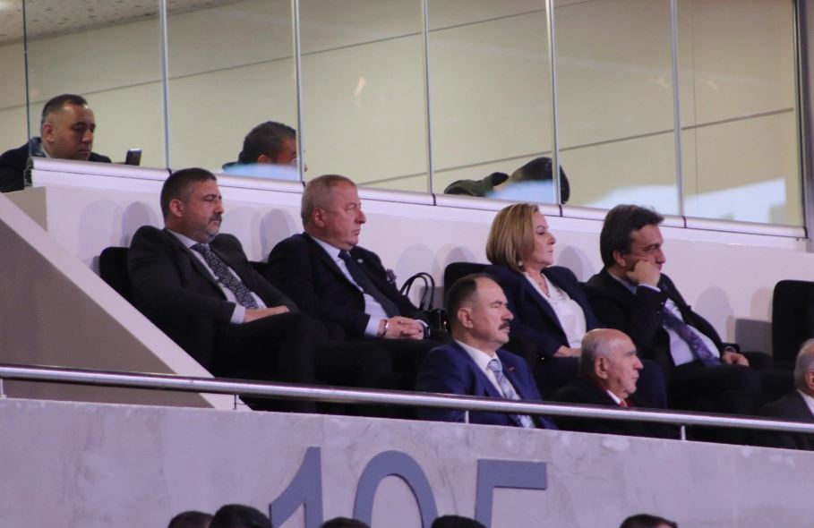 OLGUN VE  YILMAZ MHP KURULTAYINDA İYİ PARTİ'Yİ TEMSİL ETTİLER