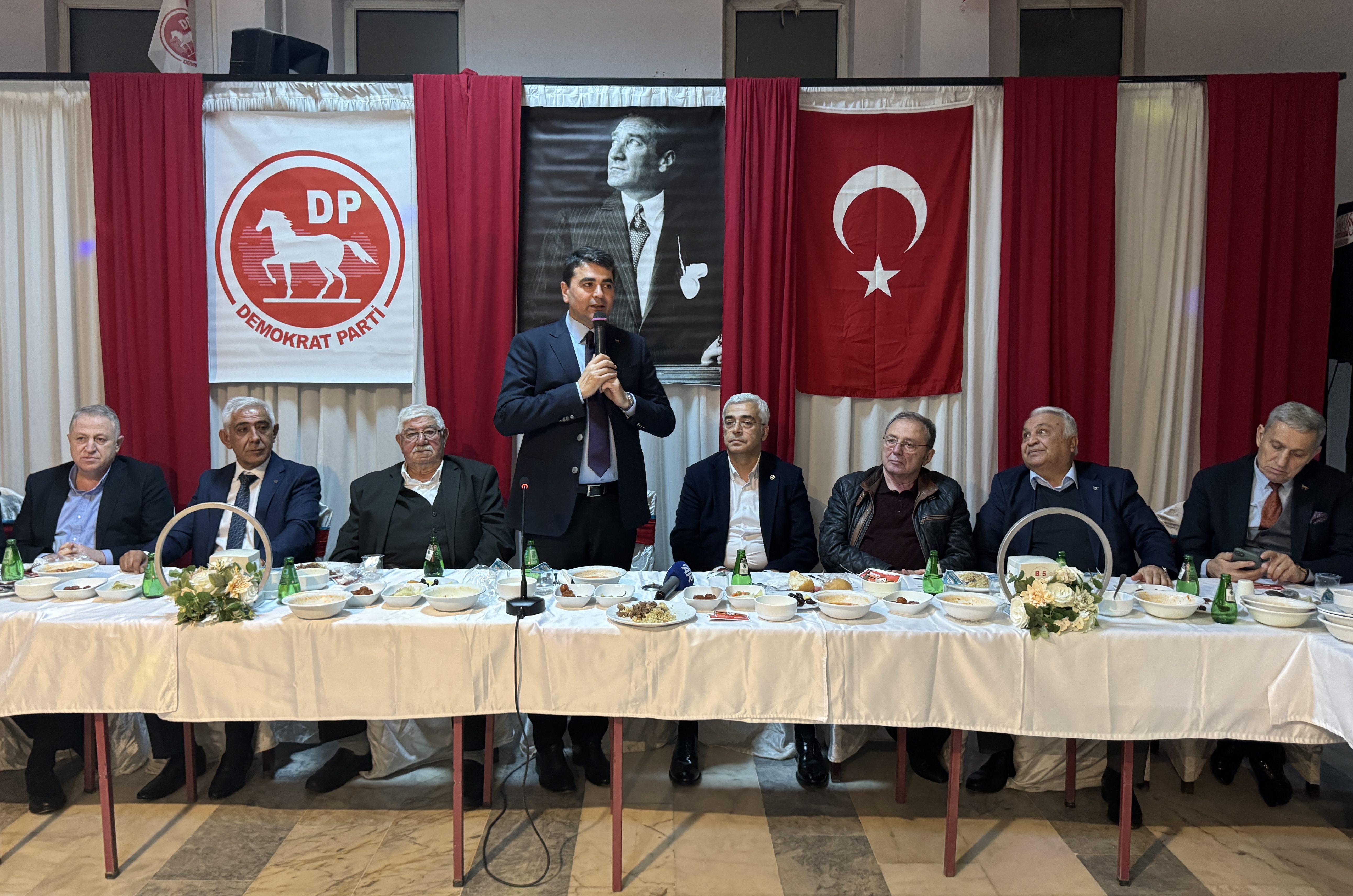 “Demokrasi, hukuk, kalkınma ve gençlerimizin geleceğiyle ilgili elbette hayallerimiz var"