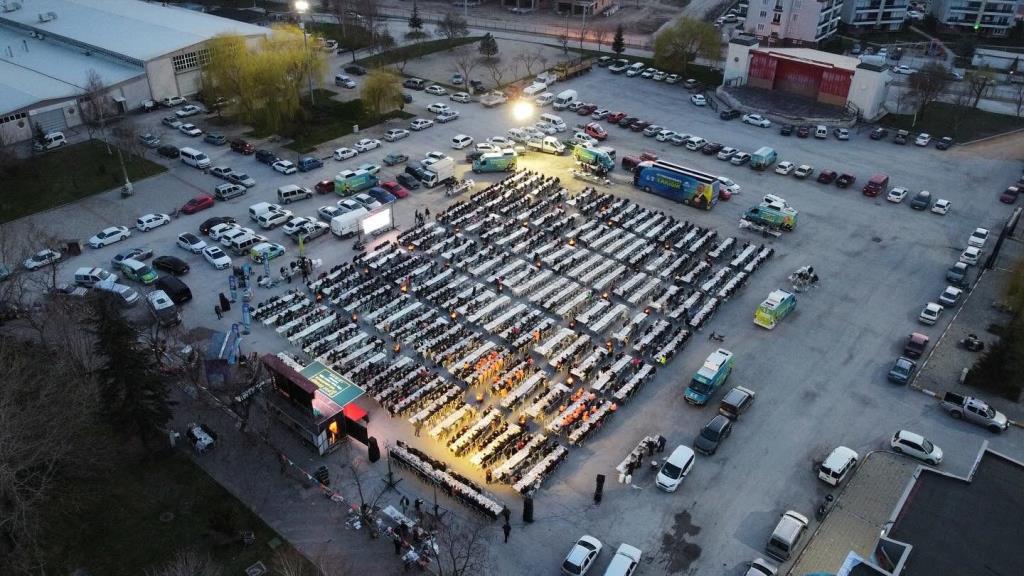 ULUÇAY, "EN DÜŞÜK BELEDİYE PERSONEL MAAŞI 31.511,13 TL OLACAK"