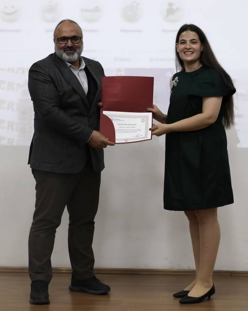 AFSÜ'de Seminerler Sürüyor