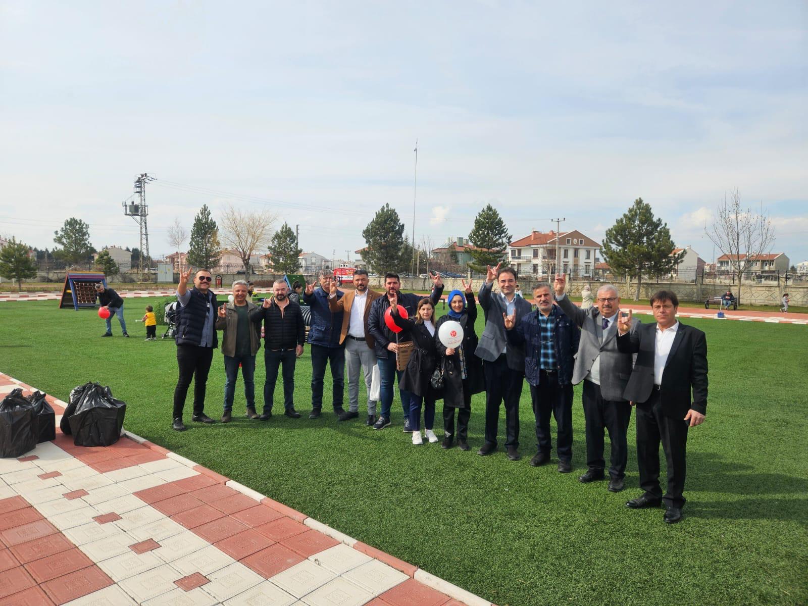 MHP'li Küçükkurt Hizmetlerini Sıraladı