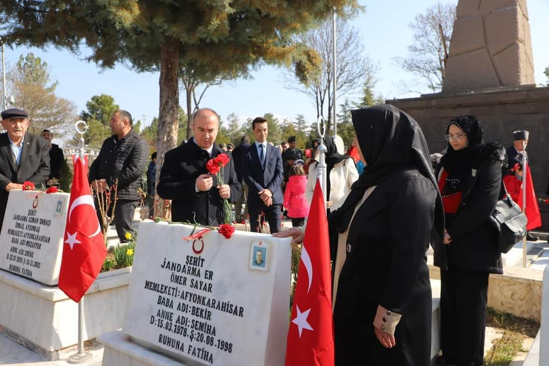AK Partili Uluçay '' Çanakkale Zaferi'nin Ruhunu Yaşıyoruz''