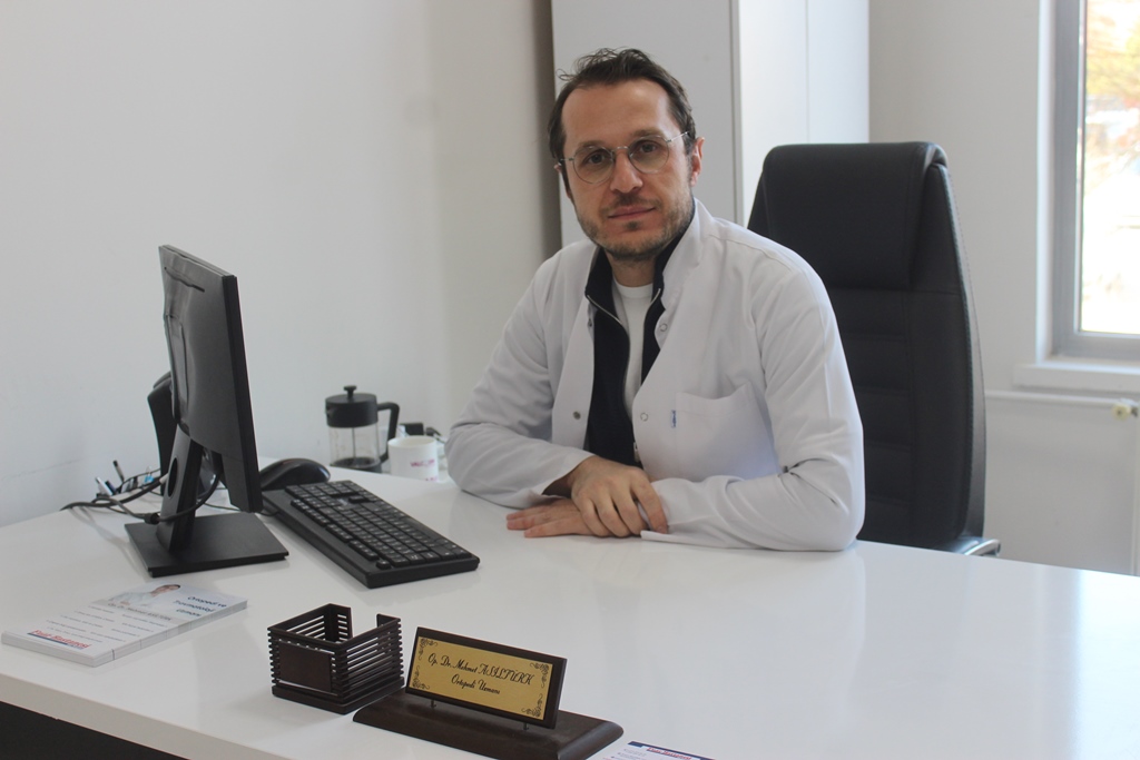 DOĞUŞTAN KALÇA ÇIKIĞI NEDİR?