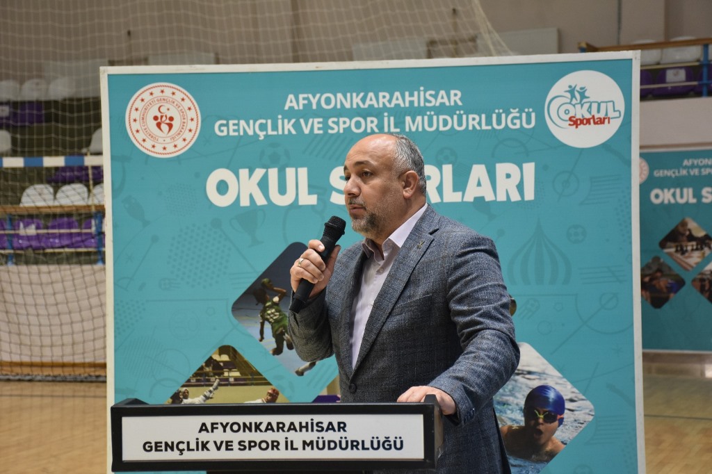 HENTBOL YILDIZLARI AFYONKARAHİSAR'DA BULUŞTU