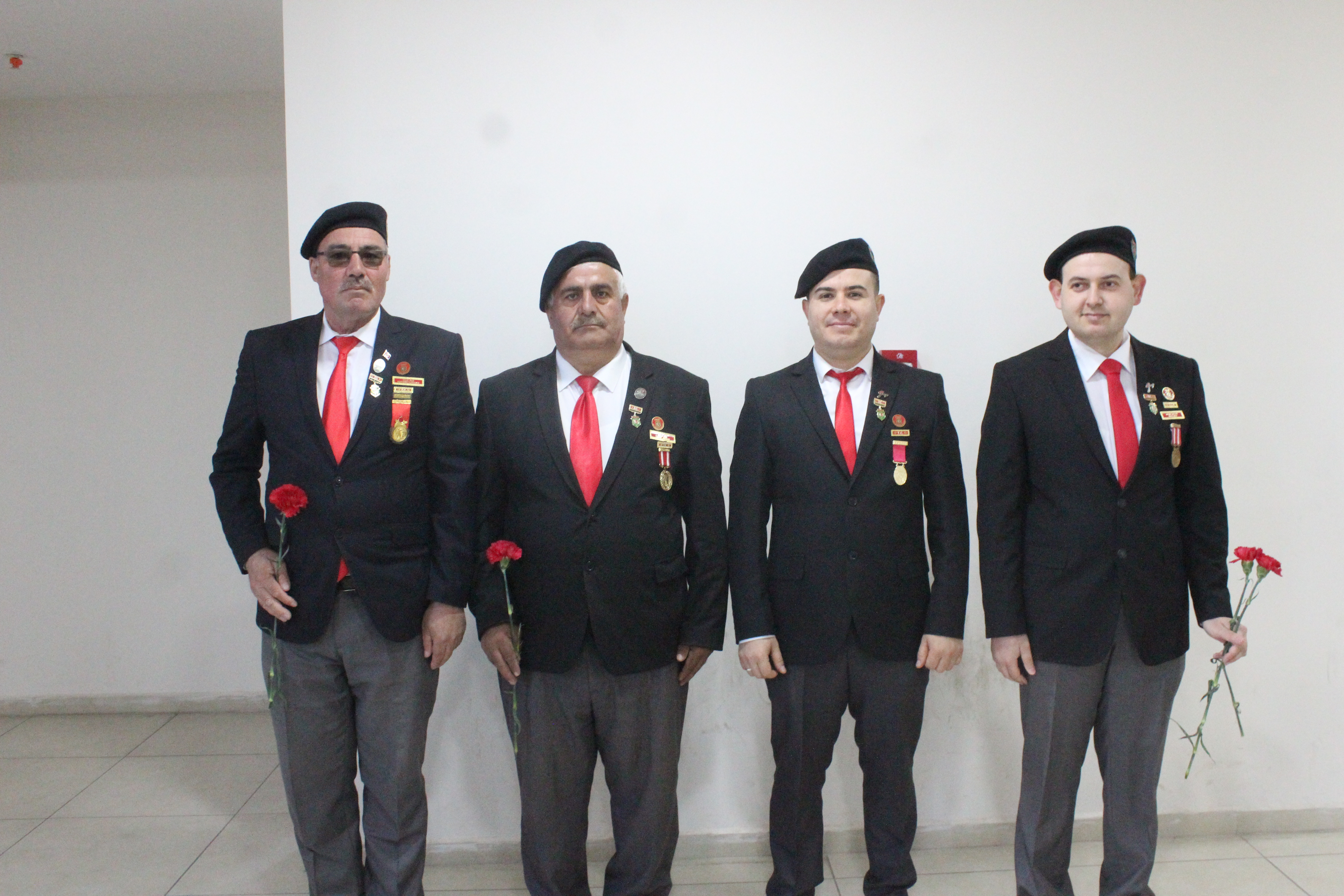 KAMİL MİRAS’TA  ÇANAKKALE ŞEHİTLERİ   ANILDI