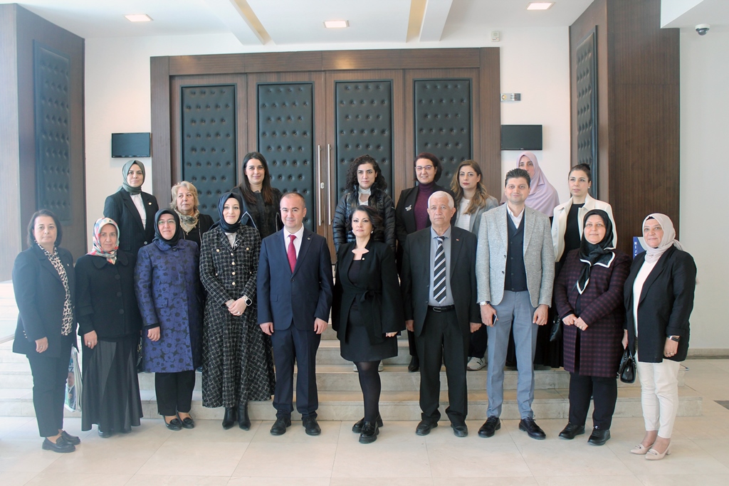ULUÇAY, KADIN GİRİŞİMCİLERE PROJELERİNİ ANLATTI