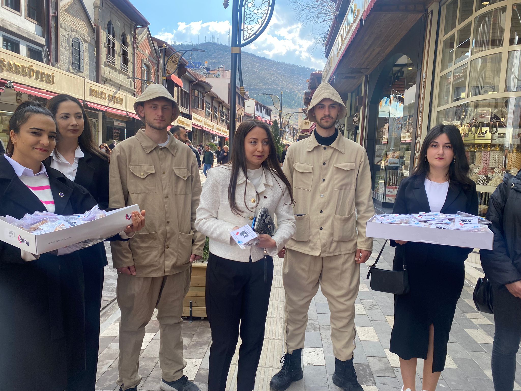 ÜLKÜ OCAKLARINDAN 18 MARTA ÖZEL İKRAM