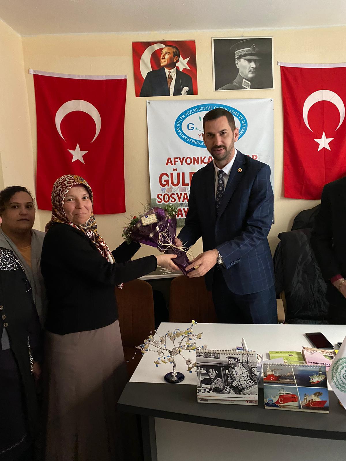 İYİ Partili Yağcı Gülen Yüzler Derneğini Ziyaret Etti