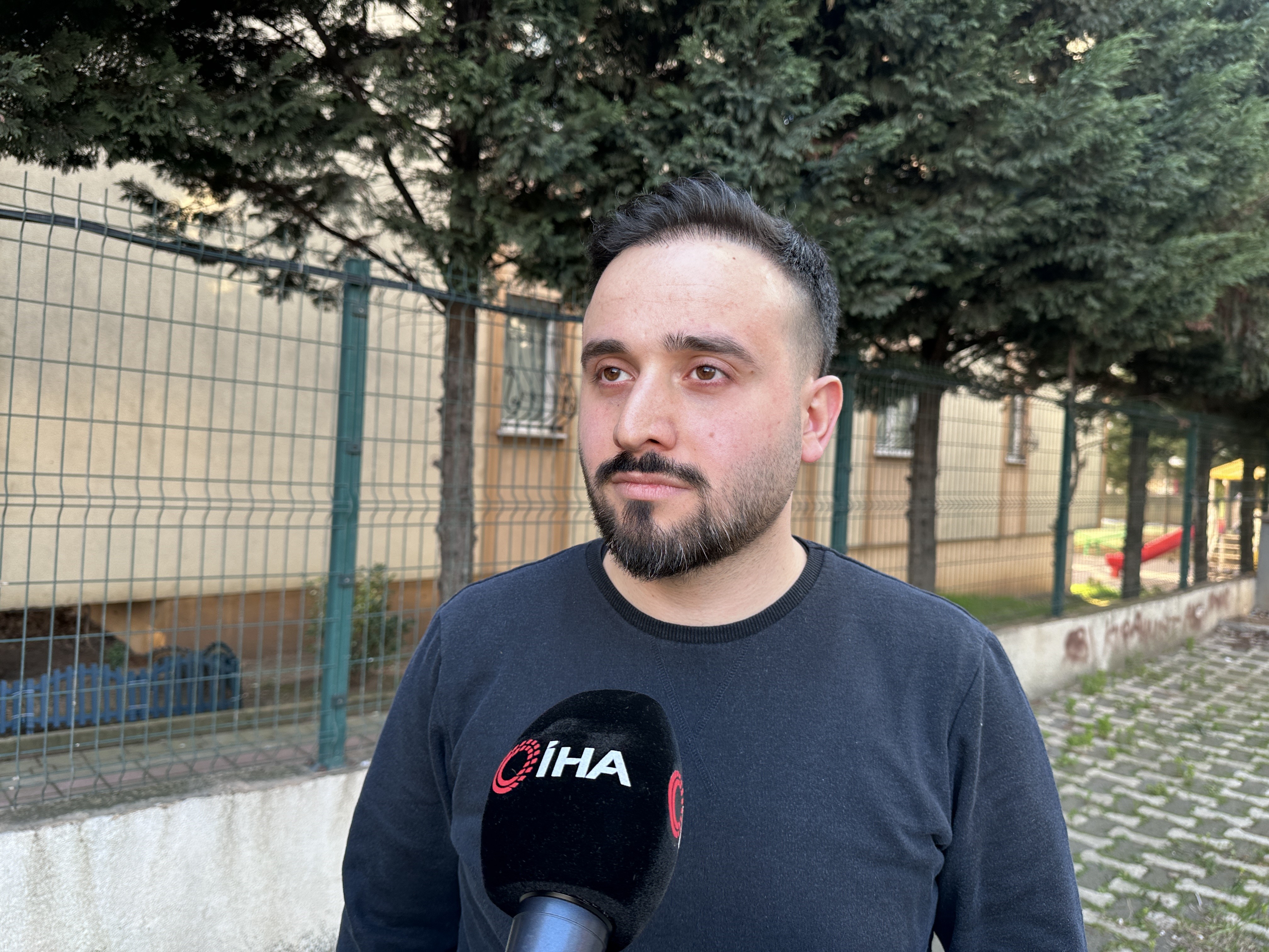 Yola Atlayan Çocuğa Otomobil Çarptı