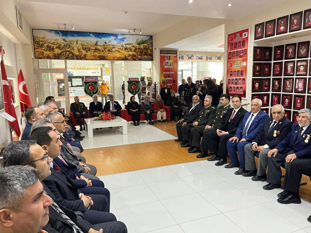 AFYONKARAHİSARLILAR "YEREL YÖNETİMDE DEĞİŞİM" İSTİYORLAR