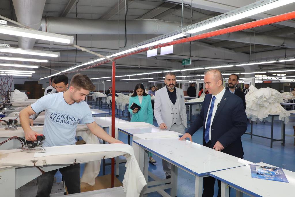 "MEMLEKETİMİZİ BİRLİKTE YÖNETEREK ŞAHA KALDIRACAĞIZ"