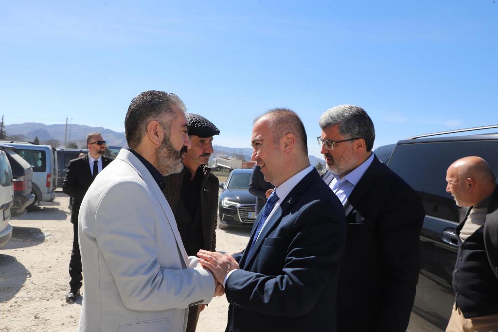 "MEMLEKETİMİZİ BİRLİKTE YÖNETEREK ŞAHA KALDIRACAĞIZ"